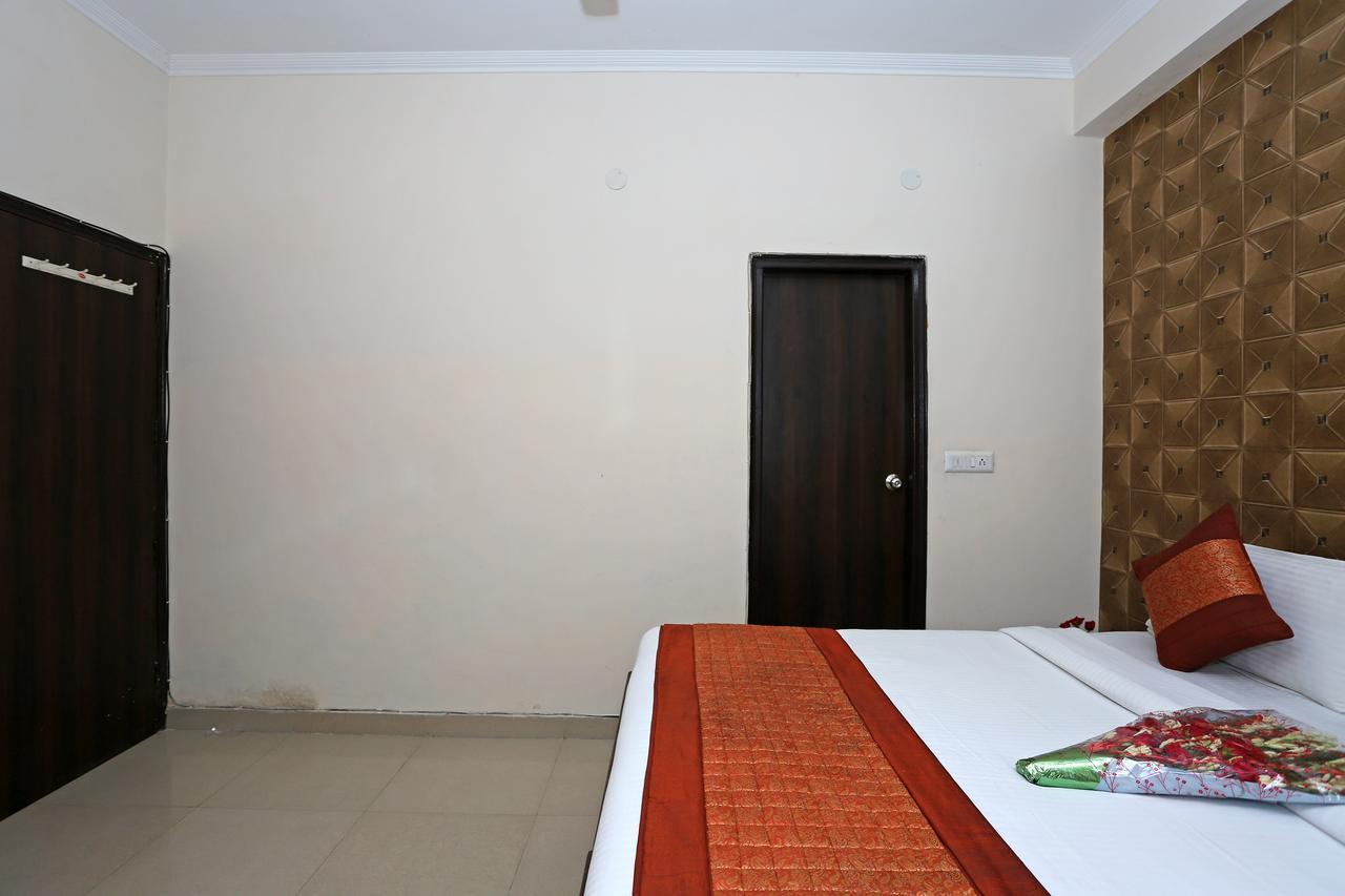 Hotel Avalon Új-Delhi Kültér fotó