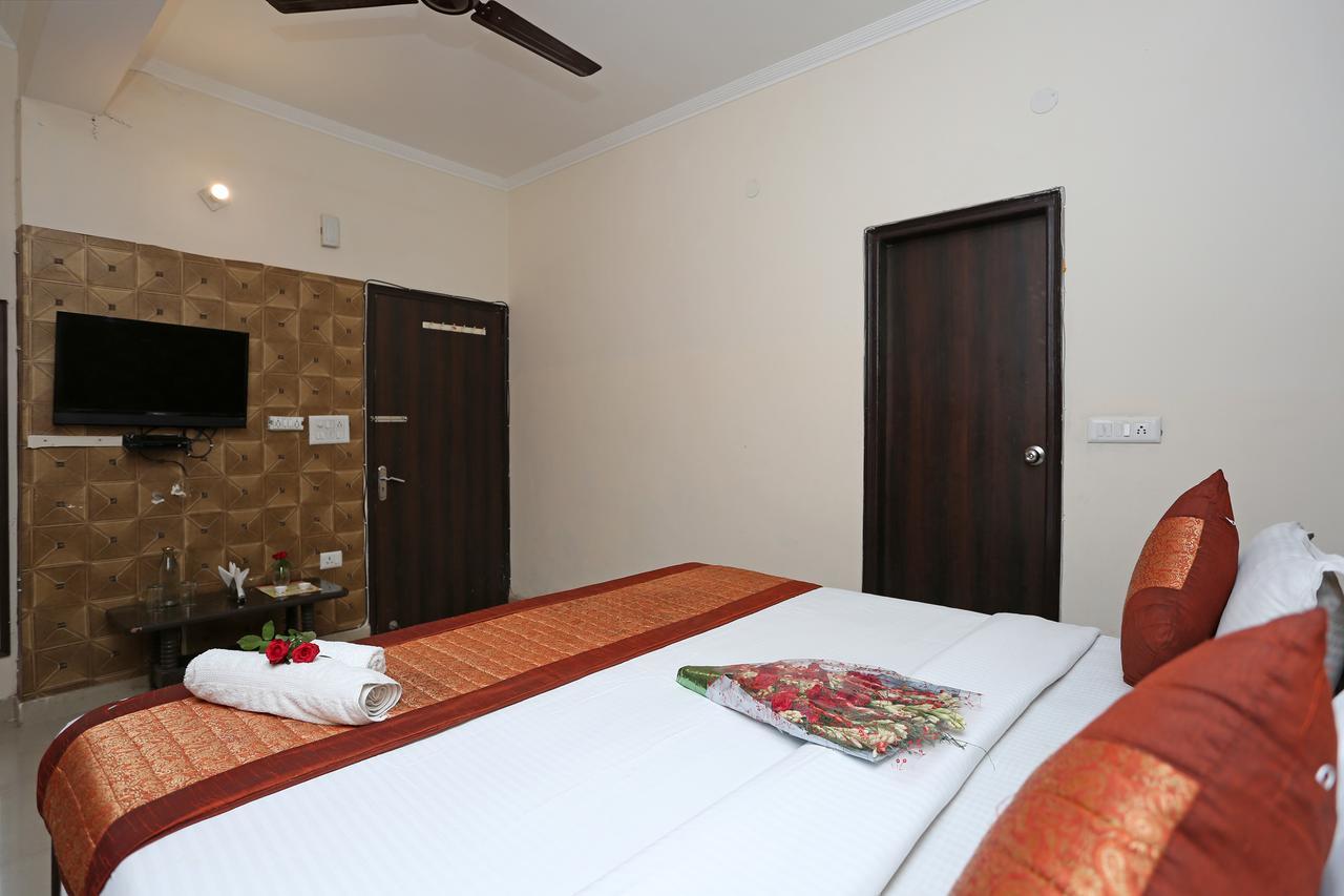 Hotel Avalon Új-Delhi Kültér fotó