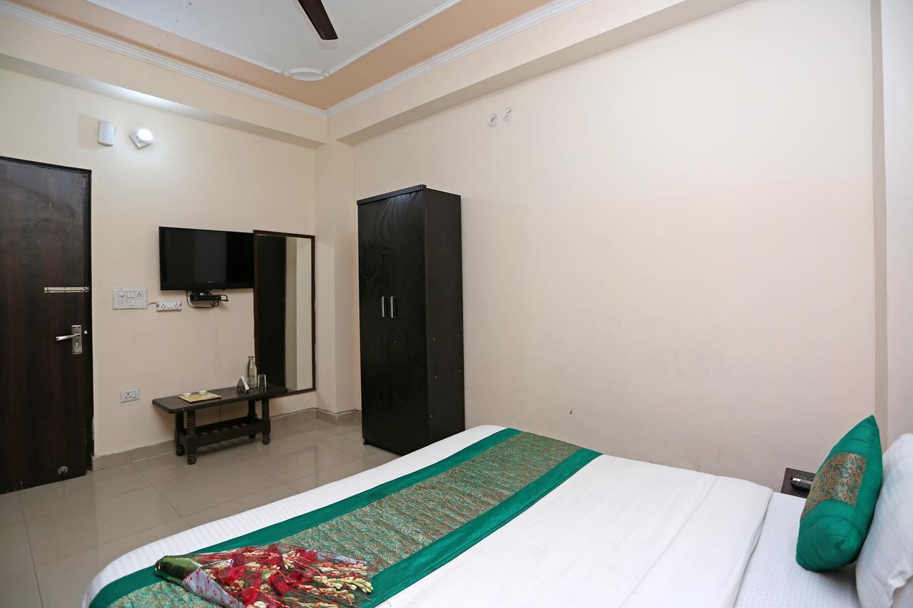 Hotel Avalon Új-Delhi Kültér fotó