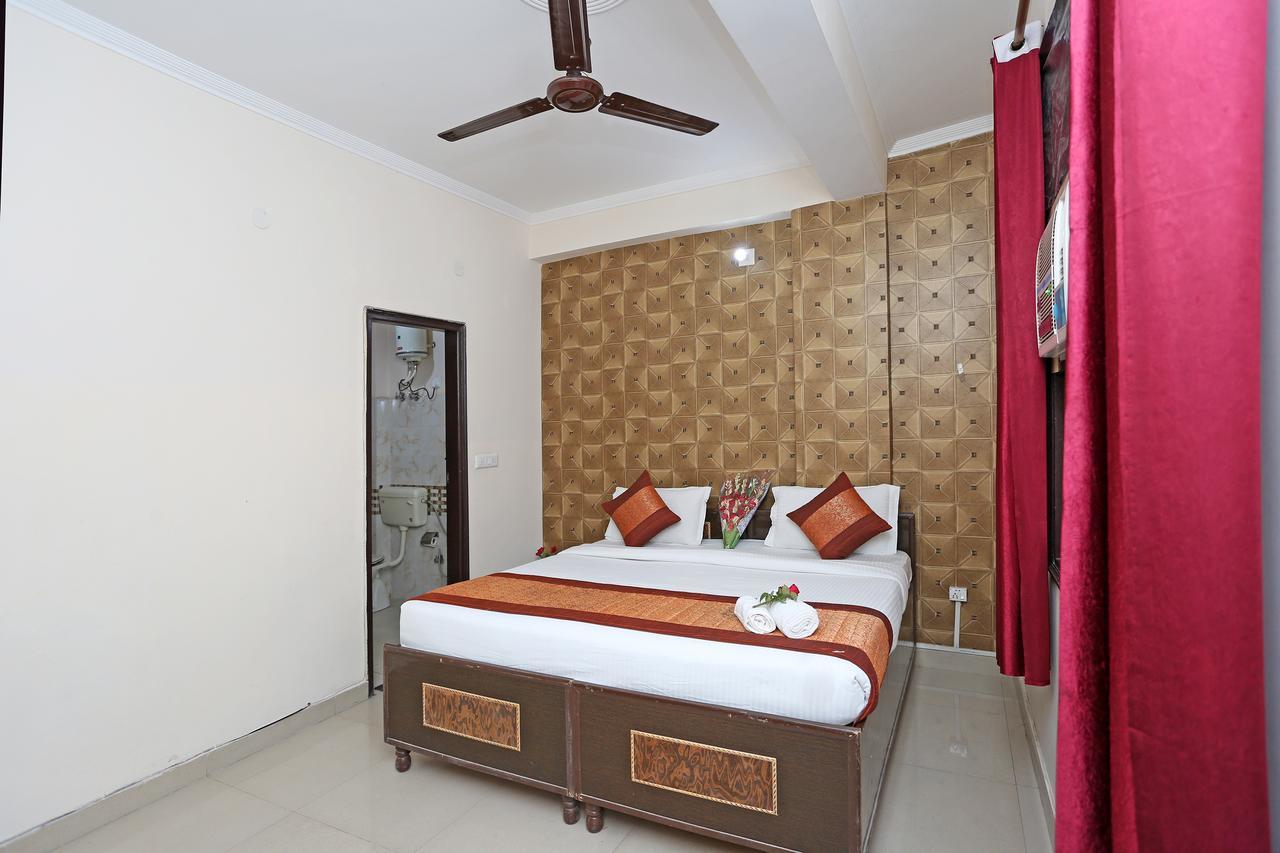Hotel Avalon Új-Delhi Kültér fotó
