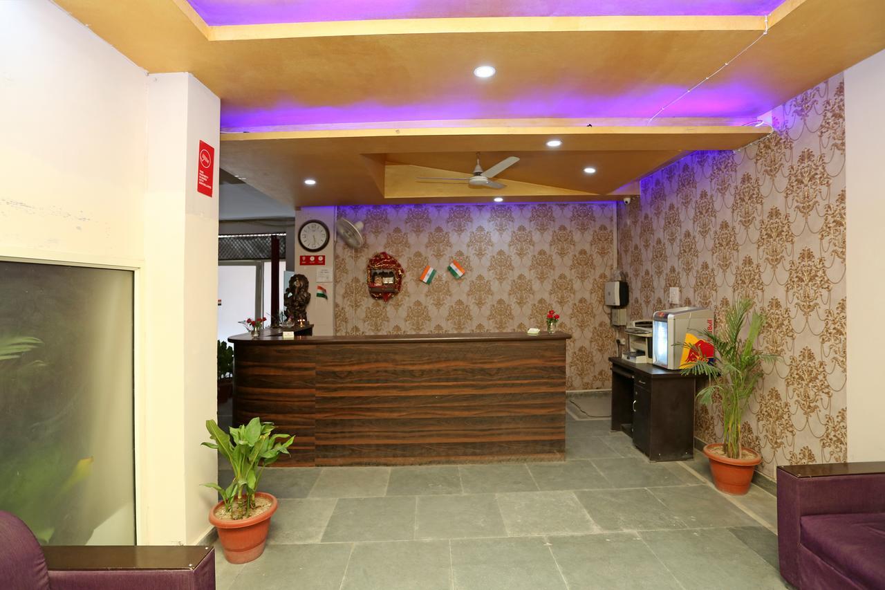 Hotel Avalon Új-Delhi Kültér fotó