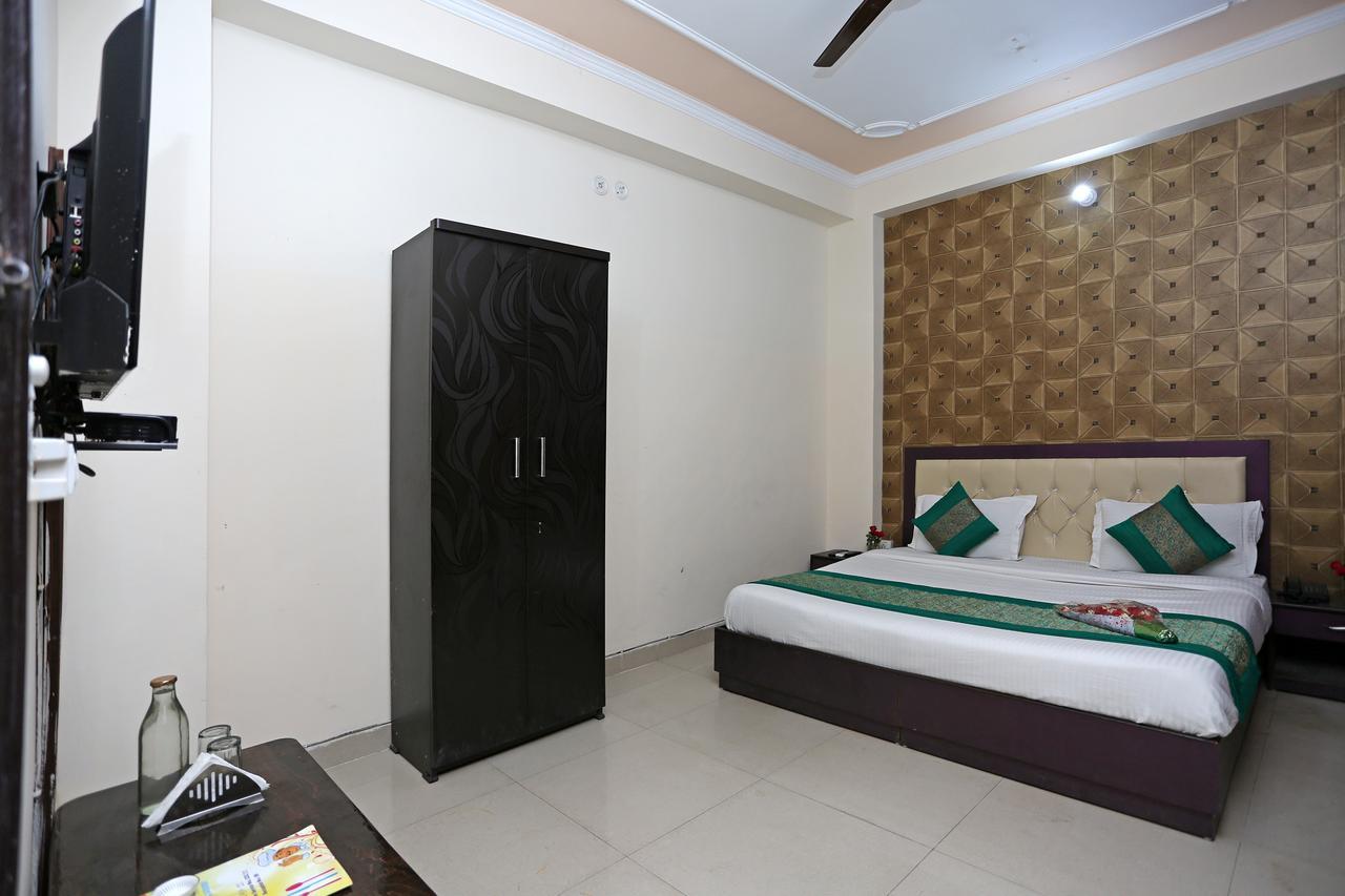 Hotel Avalon Új-Delhi Kültér fotó